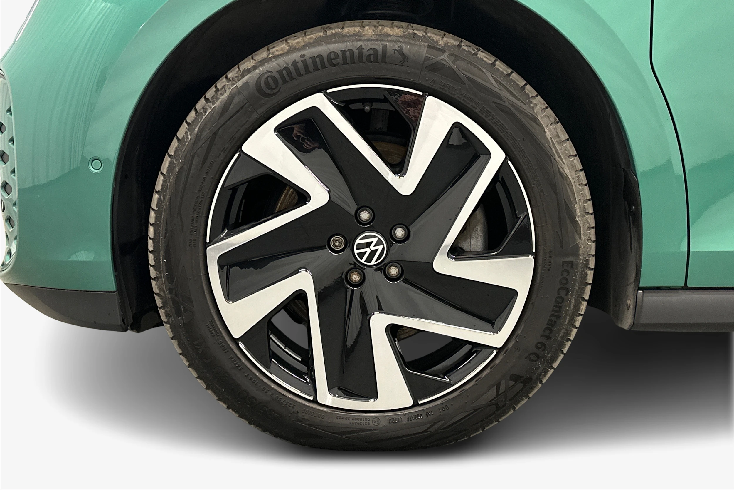 valkoinen Volkswagen ID. Buzz 2023 kuva 9.