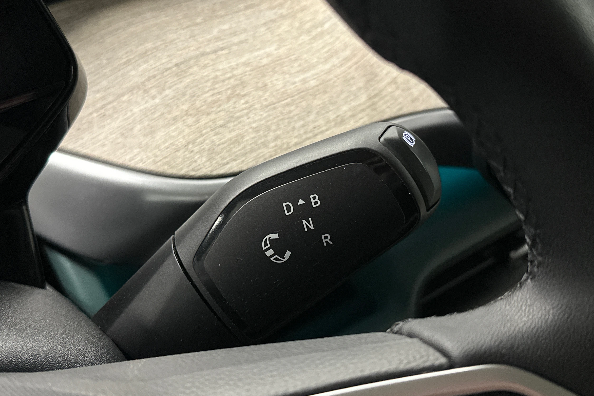 valkoinen Volkswagen ID. Buzz 2023 kuva 19.