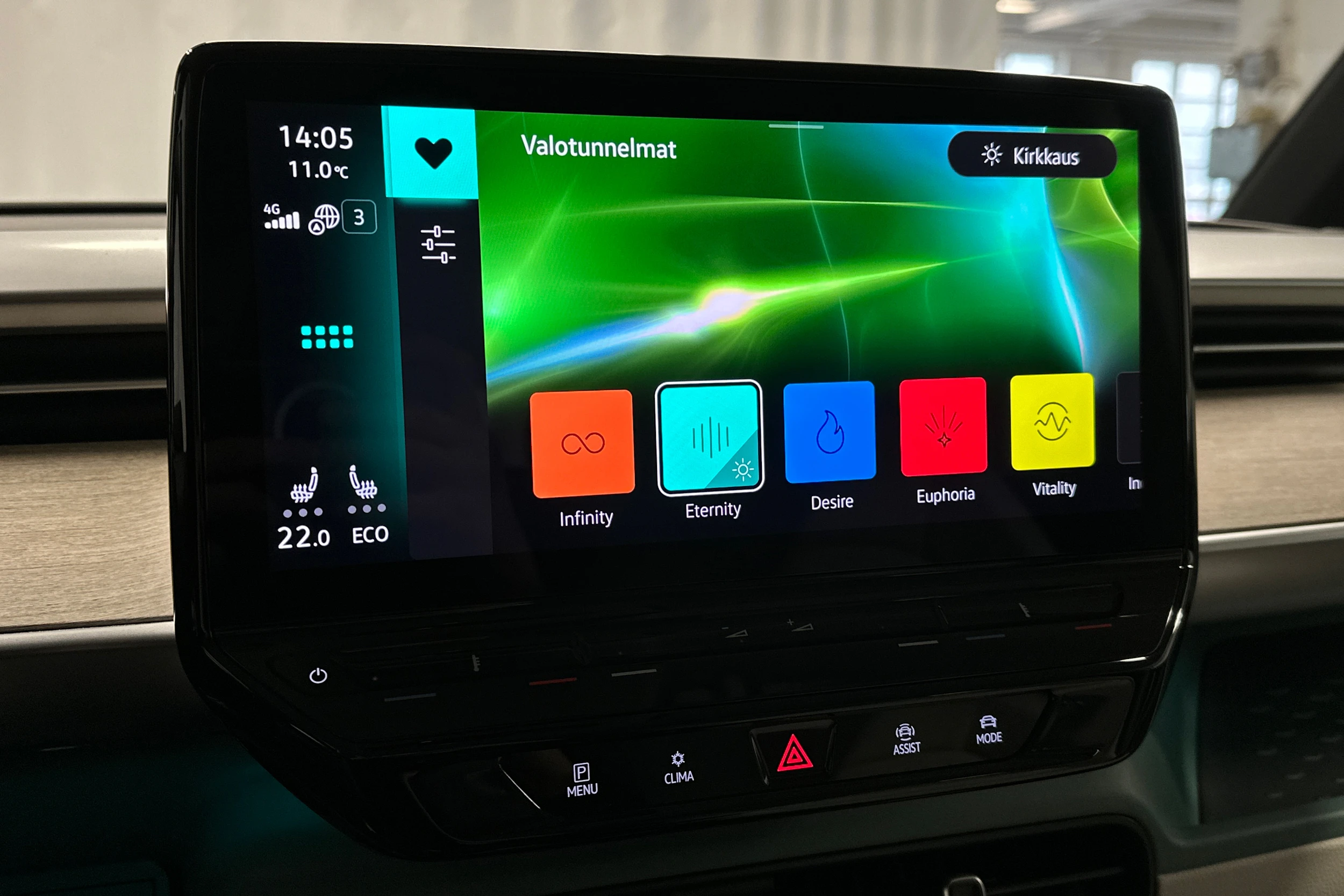 valkoinen Volkswagen ID. Buzz 2023 kuva 24.