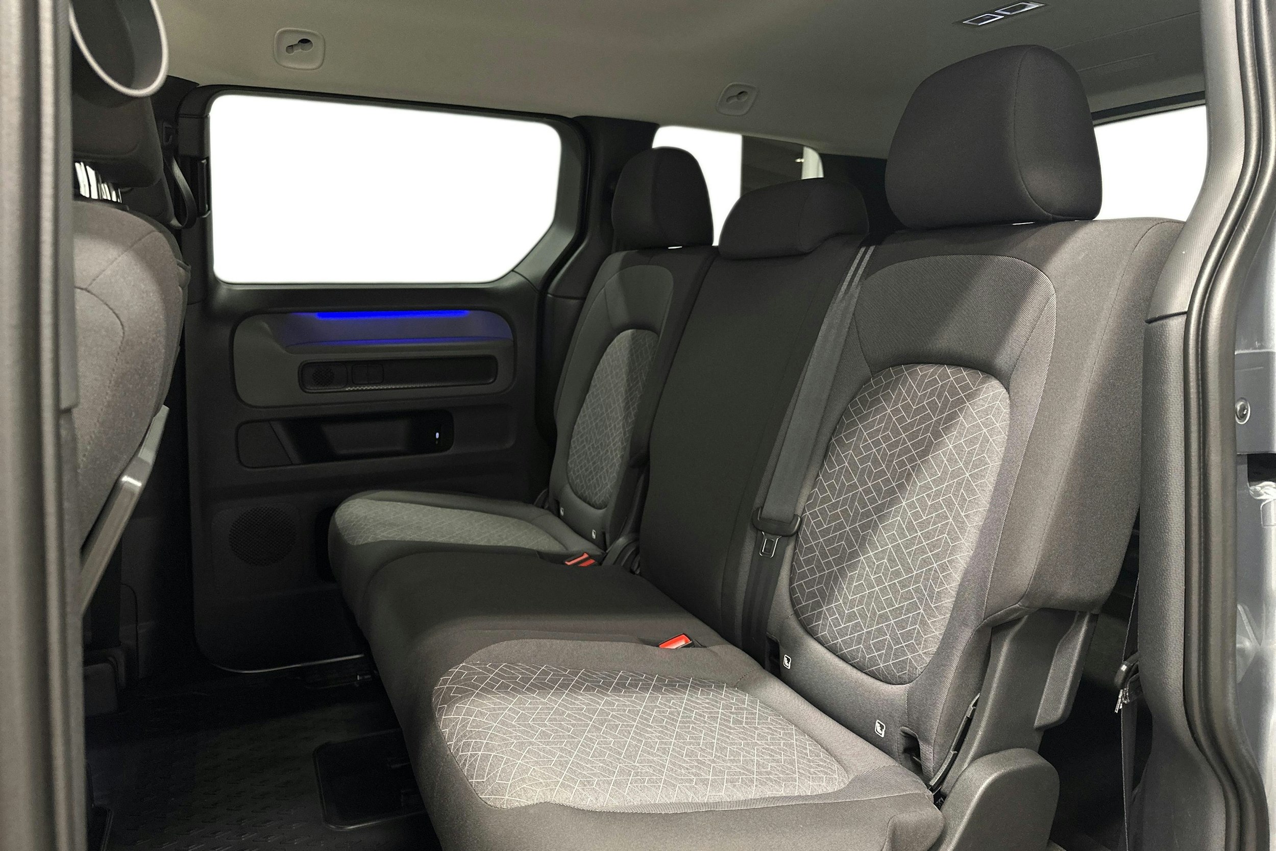 hopea Volkswagen ID. Buzz 2023 kuva 11.