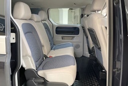 valkoinen Volkswagen ID. Buzz 2023 kuva 10.