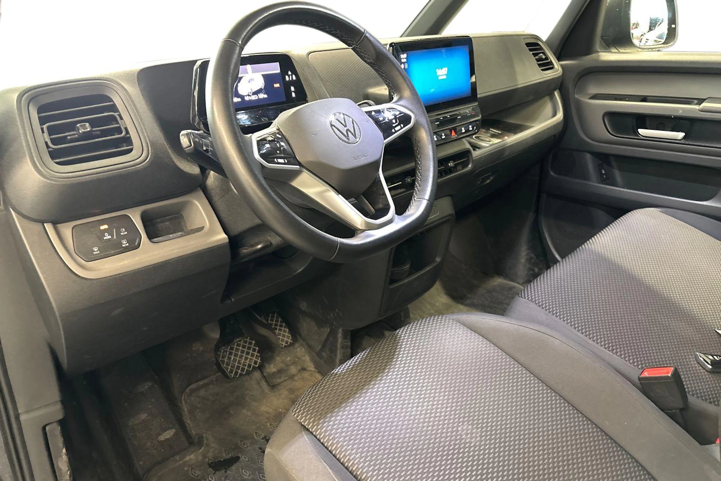 sininen Volkswagen ID. Buzz Cargo 2023 kuva 3.