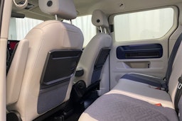 sininen Volkswagen ID. Buzz 2023 kuva 15.