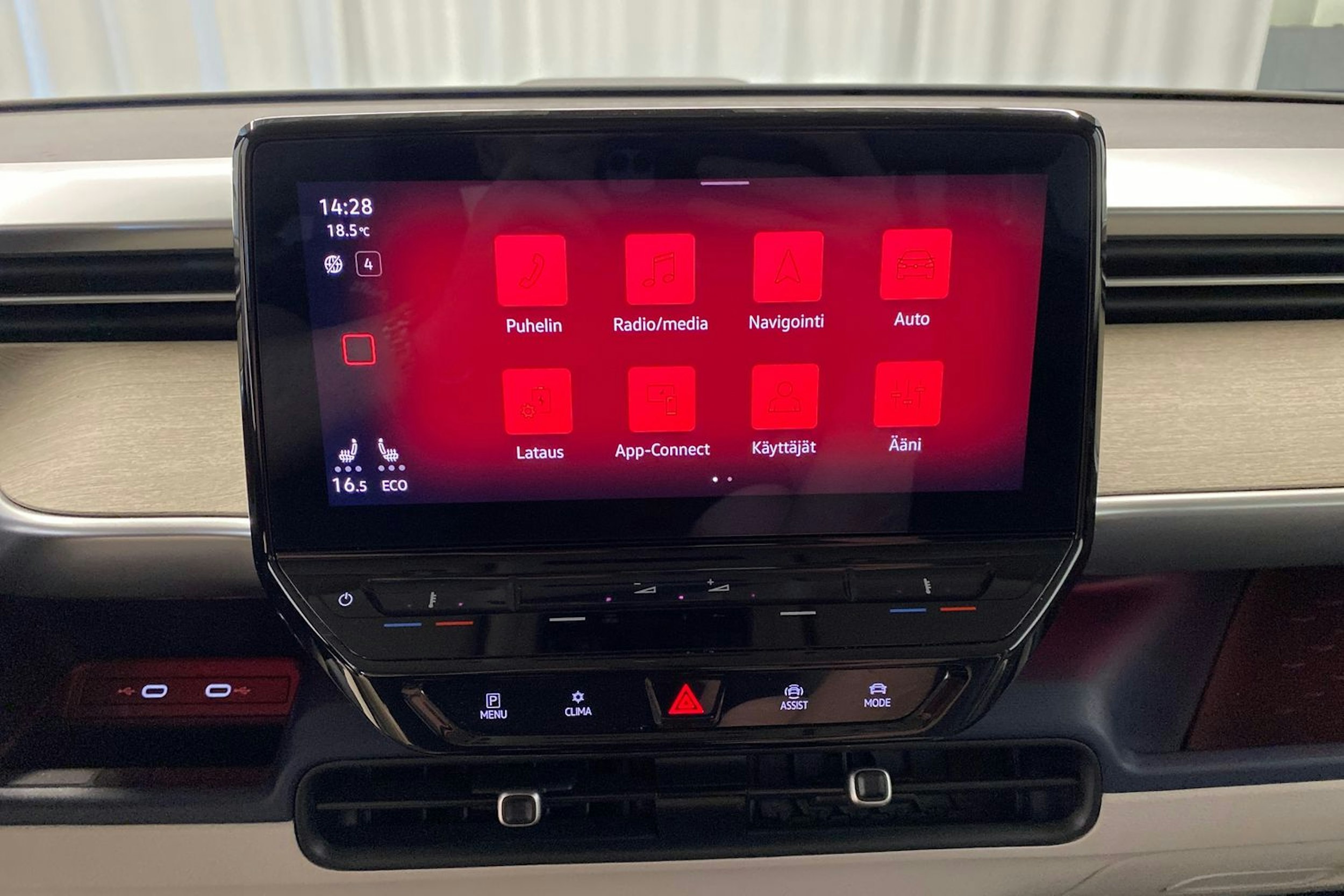 sininen Volkswagen ID. Buzz 2023 kuva 20.