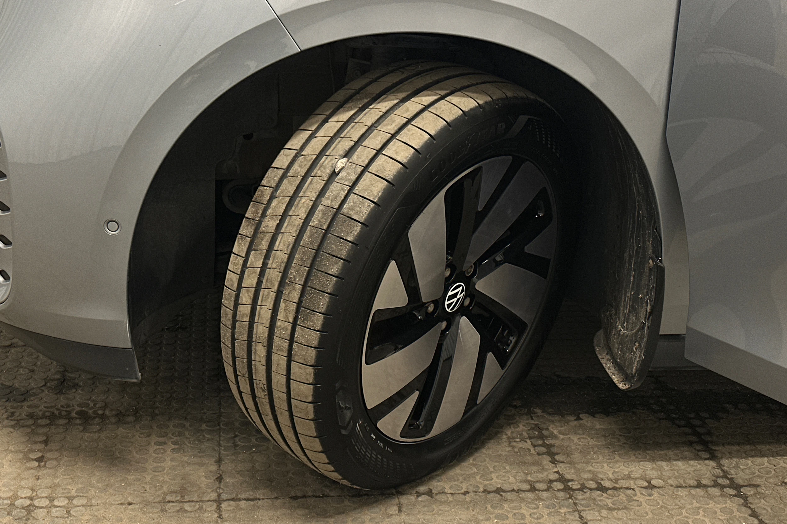 hopea Volkswagen ID. Buzz 2023 kuva 10.