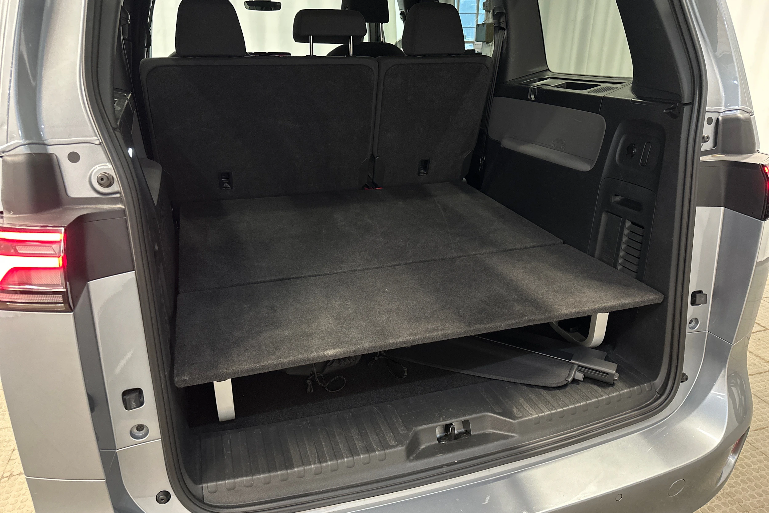 hopea Volkswagen ID. Buzz 2023 kuva 36.