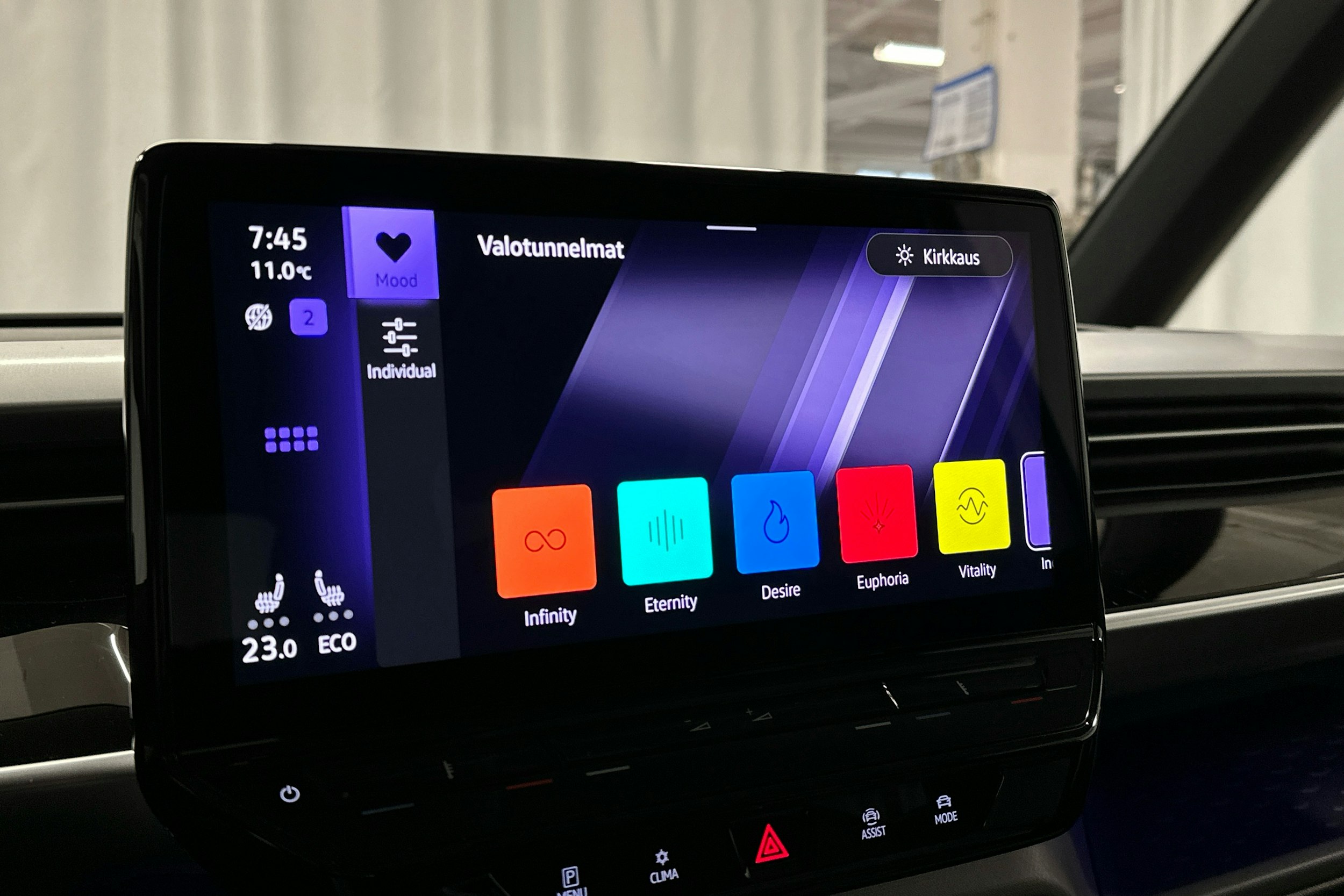 hopea Volkswagen ID. Buzz 2023 kuva 15.