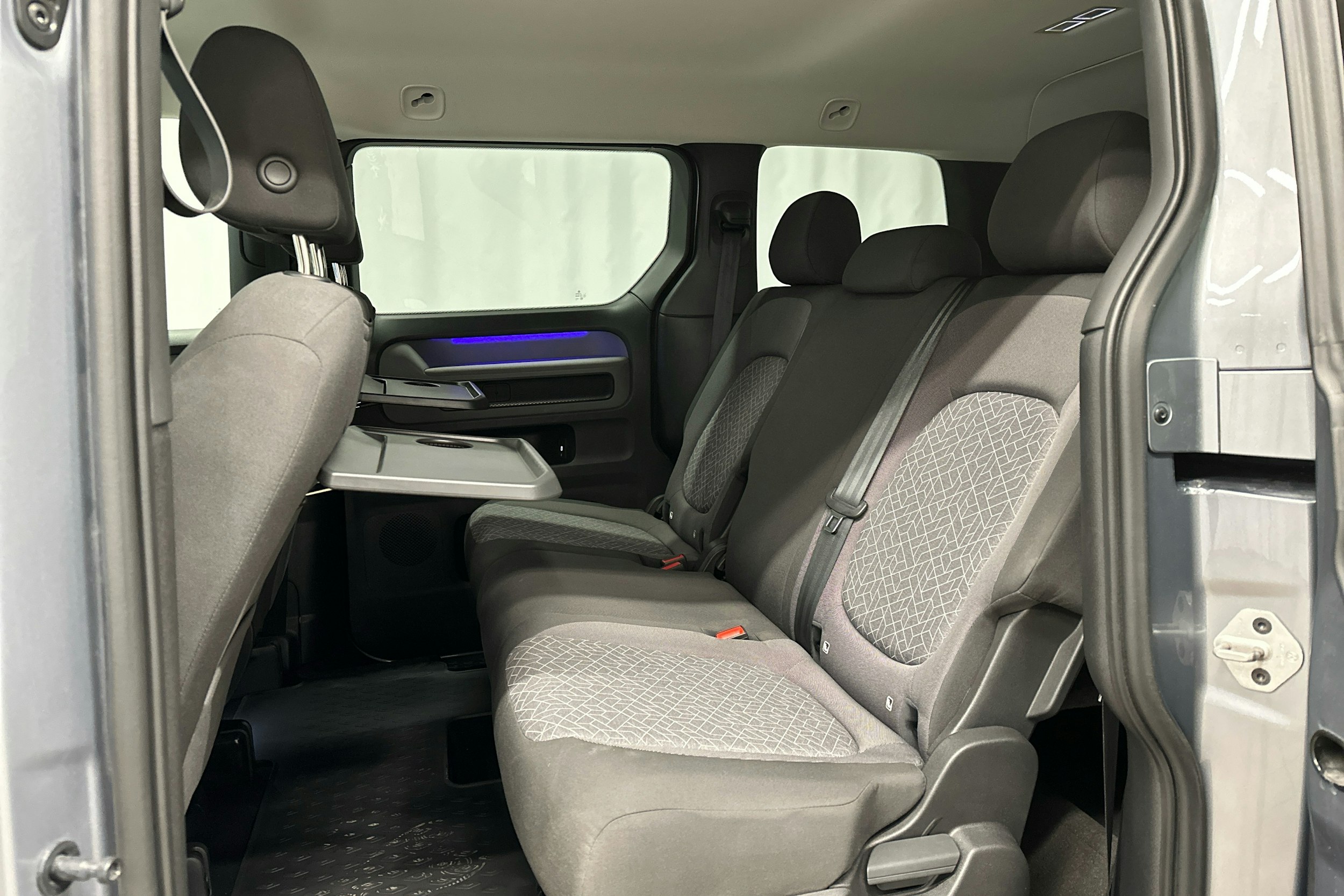 hopea Volkswagen ID. Buzz 2023 kuva 20.