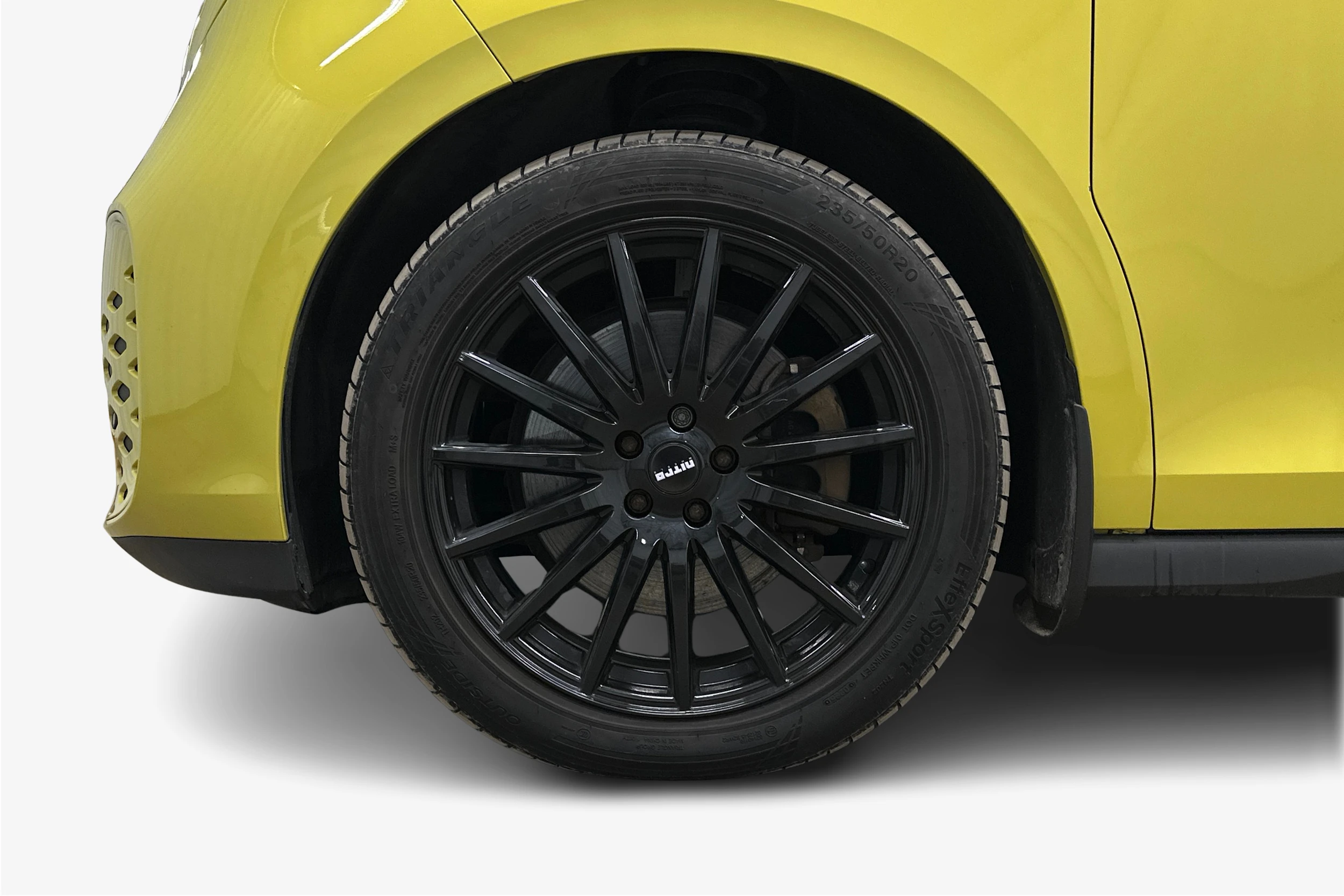 keltainen Volkswagen ID. Buzz Cargo 2023 kuva 8.