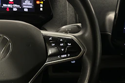 keltainen Volkswagen ID. Buzz Cargo 2023 kuva 11.