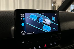 keltainen Volkswagen ID. Buzz Cargo 2023 kuva 16.