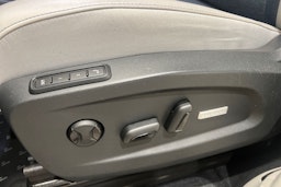 Musta Volkswagen ID. Buzz 2023 kuva 17.
