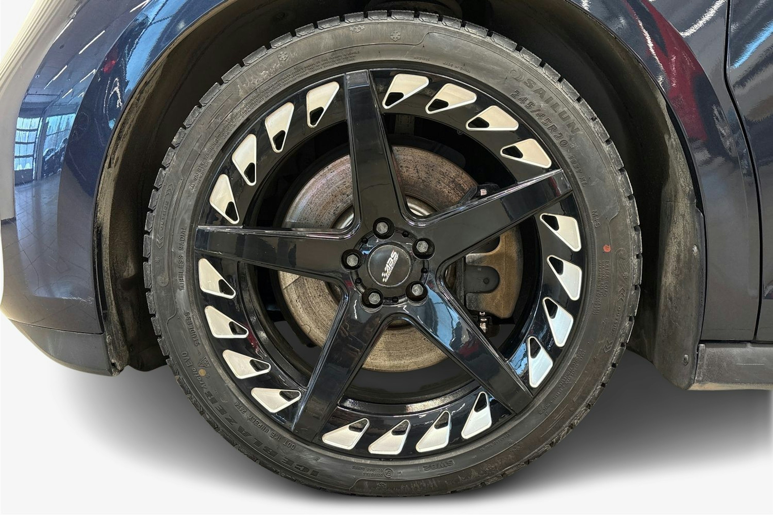 sininen Volkswagen ID. Buzz 2023 kuva 11.