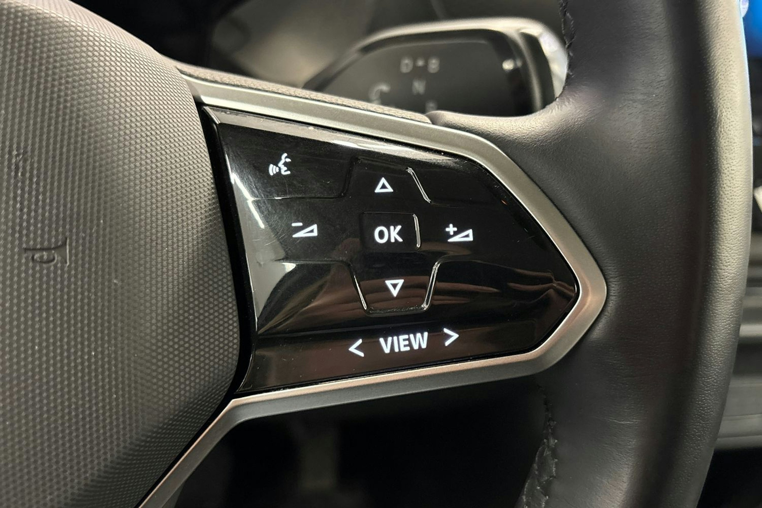 sininen Volkswagen ID. Buzz 2023 kuva 16.