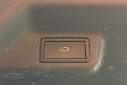 sininen Volkswagen ID. Buzz 2023 kuva 25.