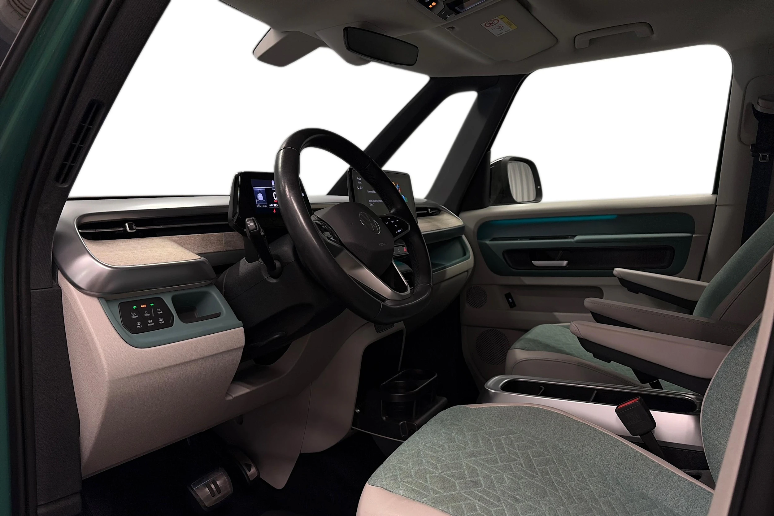 valkoinen Volkswagen ID. Buzz 2023 kuva 6.