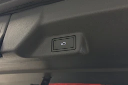 valkoinen Volkswagen ID. Buzz 2023 kuva 24.