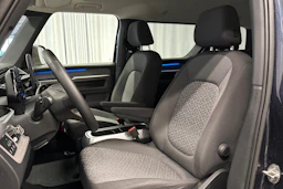 valkoinen Volkswagen ID. Buzz 2023 kuva 14.