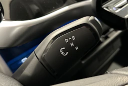 valkoinen Volkswagen ID. Buzz 2023 kuva 18.