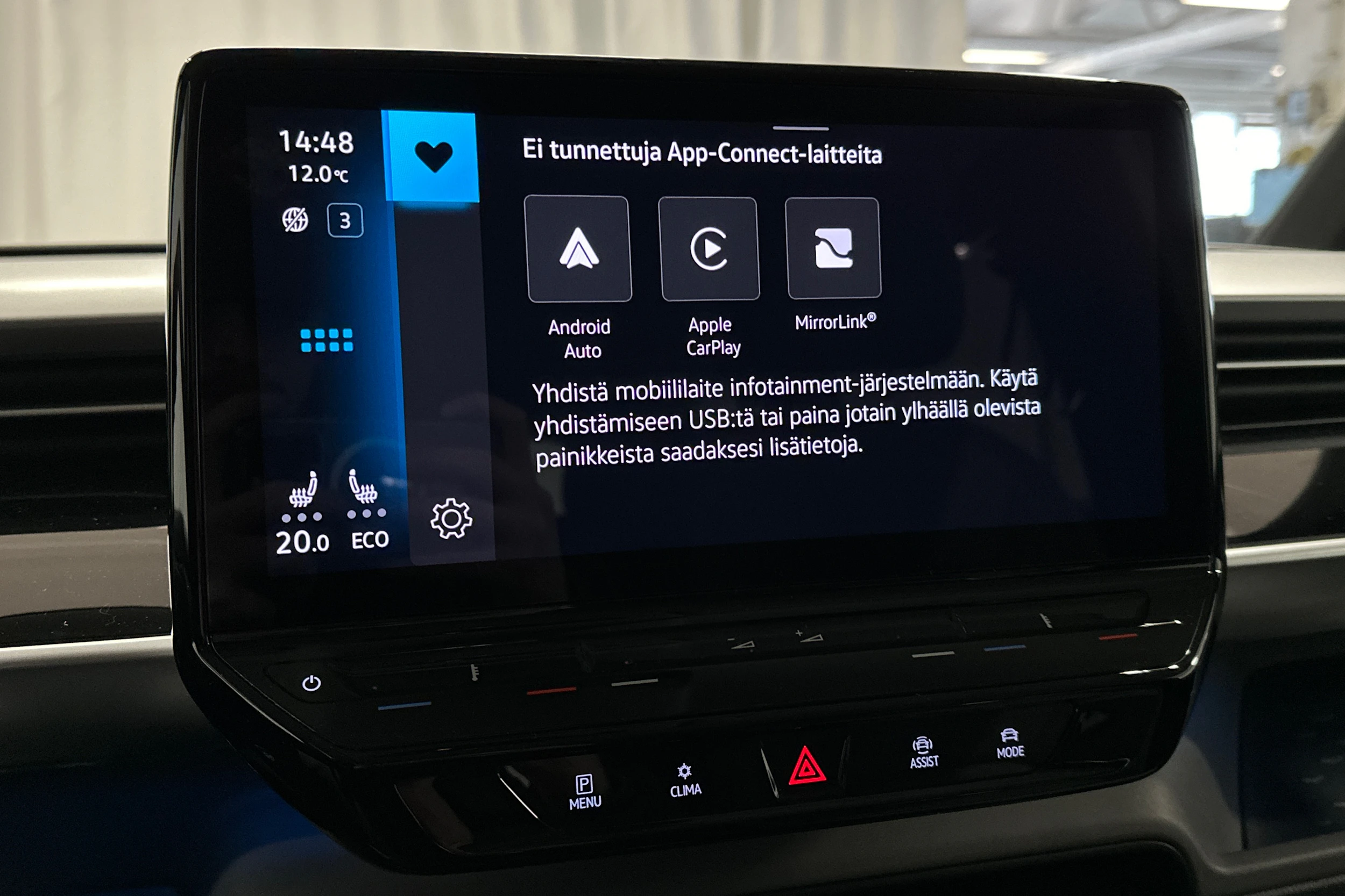 valkoinen Volkswagen ID. Buzz 2023 kuva 21.