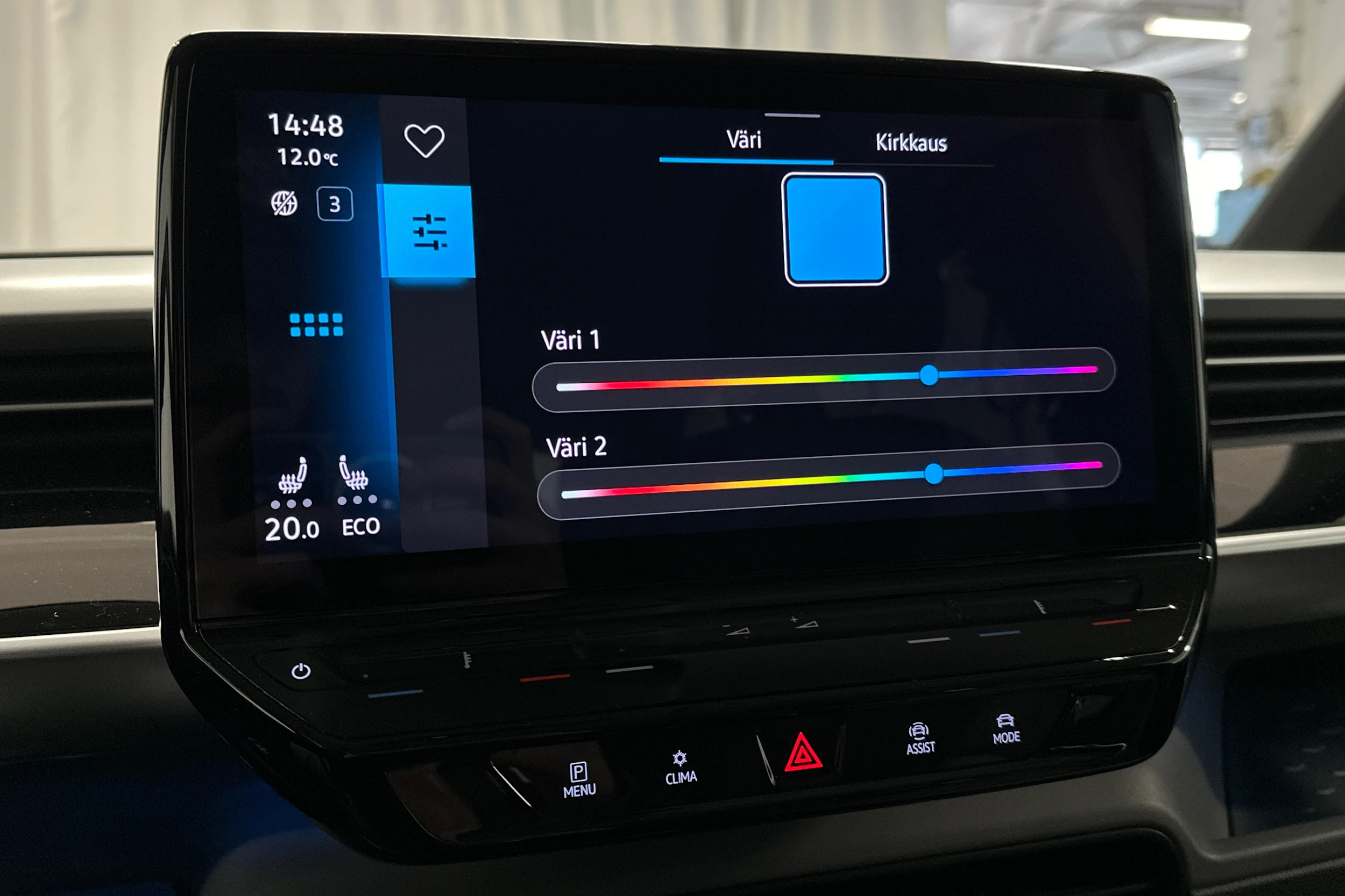valkoinen Volkswagen ID. Buzz 2023 kuva 22.