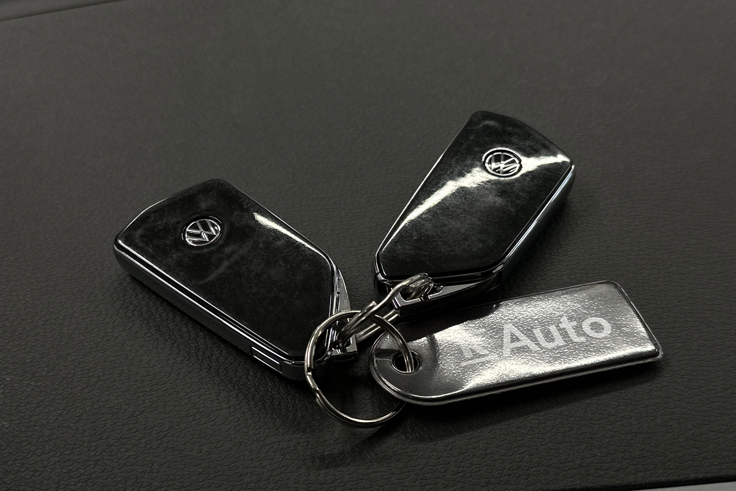 valkoinen Volkswagen ID. Buzz 2023 kuva 27.