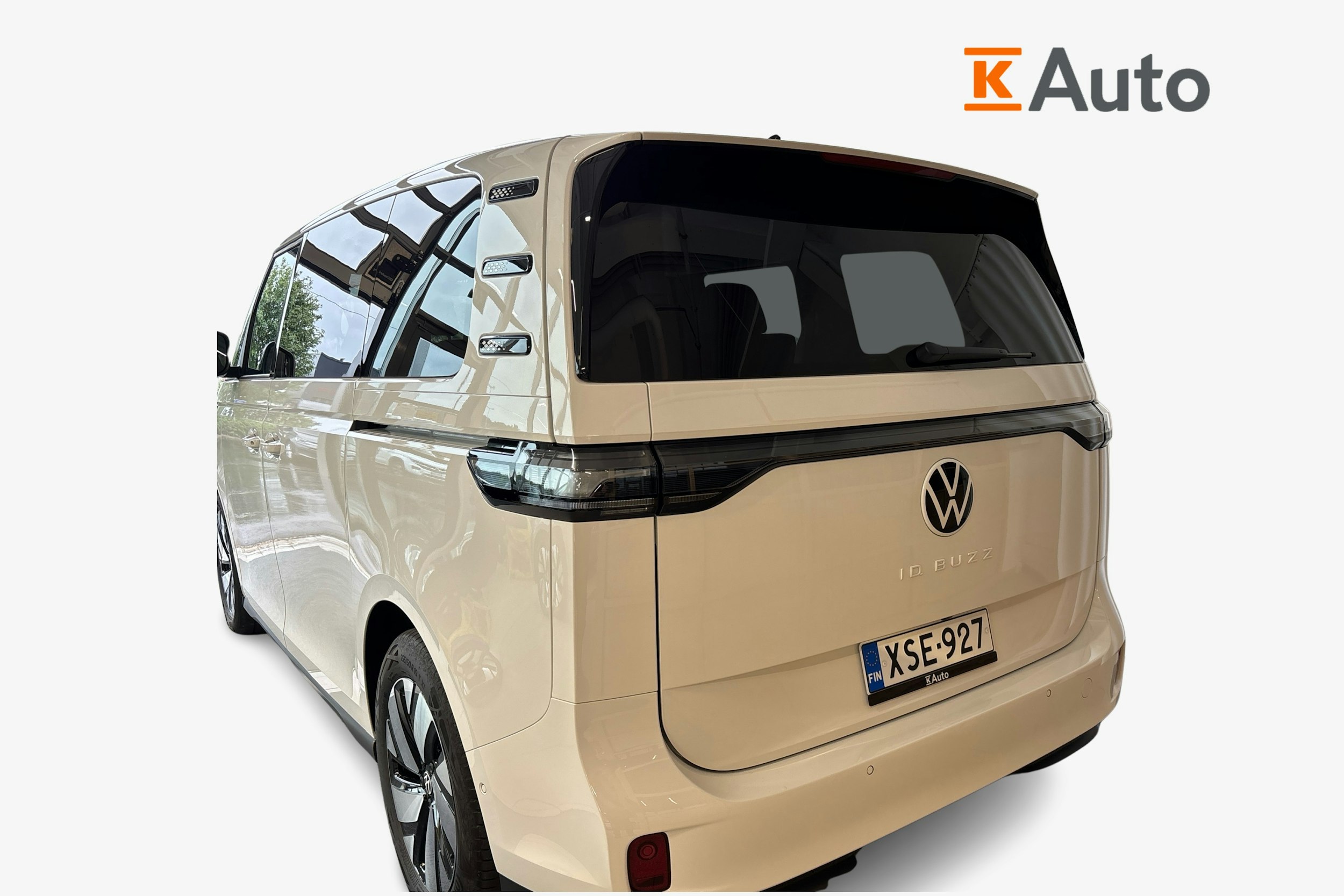 Valkoinen Volkswagen ID. Buzz 2024 kuva 3.