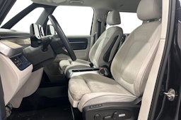 musta Volkswagen ID. Buzz 2024 kuva 11.