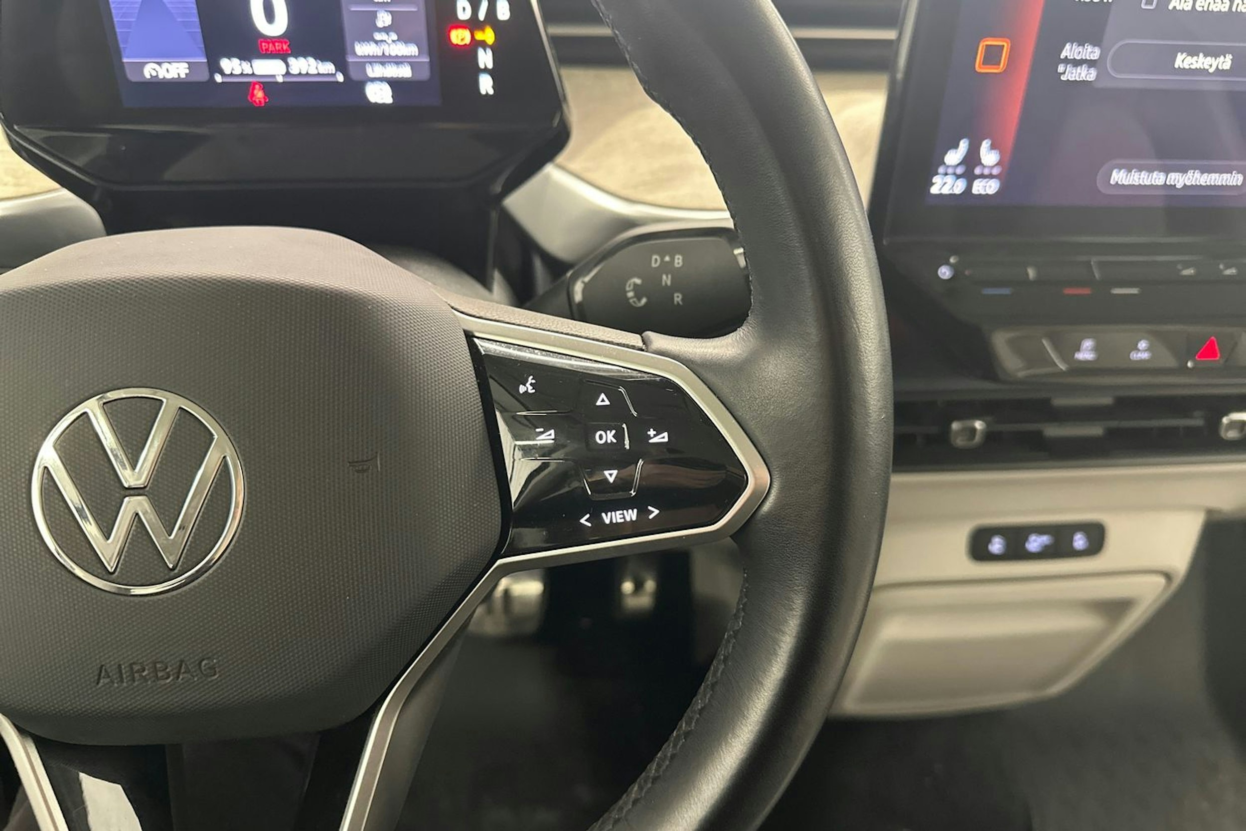 musta Volkswagen ID. Buzz 2024 kuva 16.