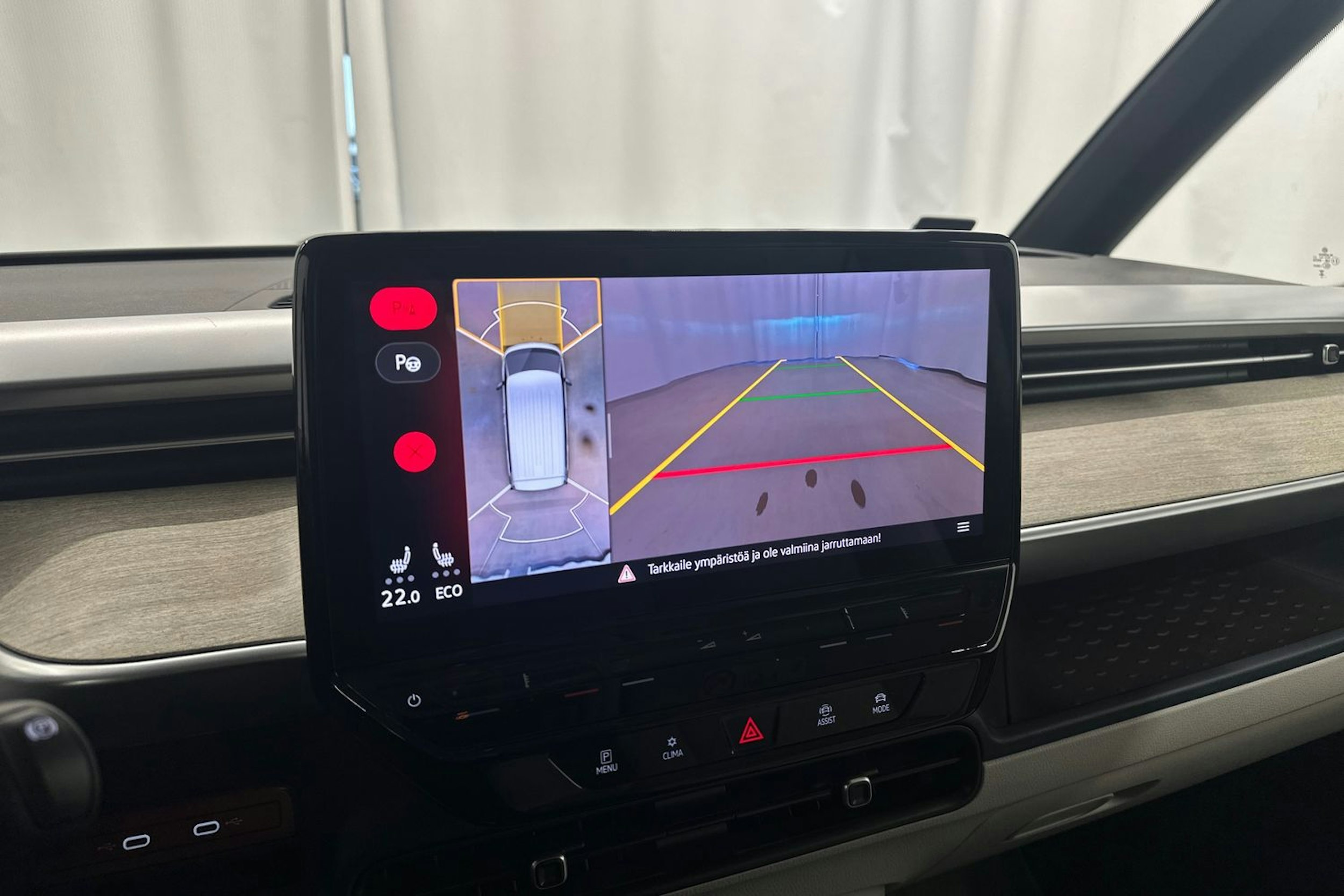 musta Volkswagen ID. Buzz 2024 kuva 22.