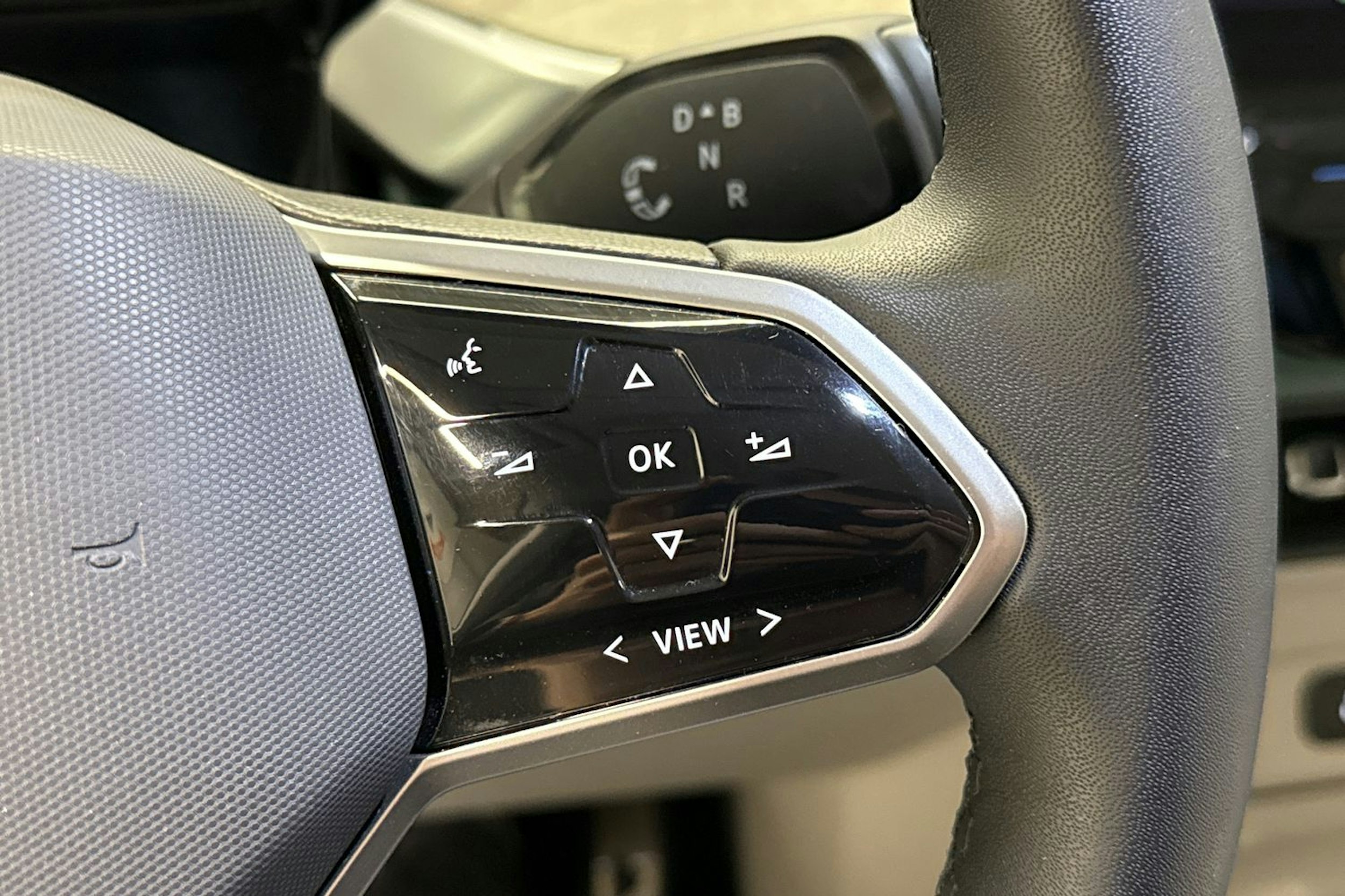 vihreä Volkswagen ID. Buzz 2023 kuva 15.