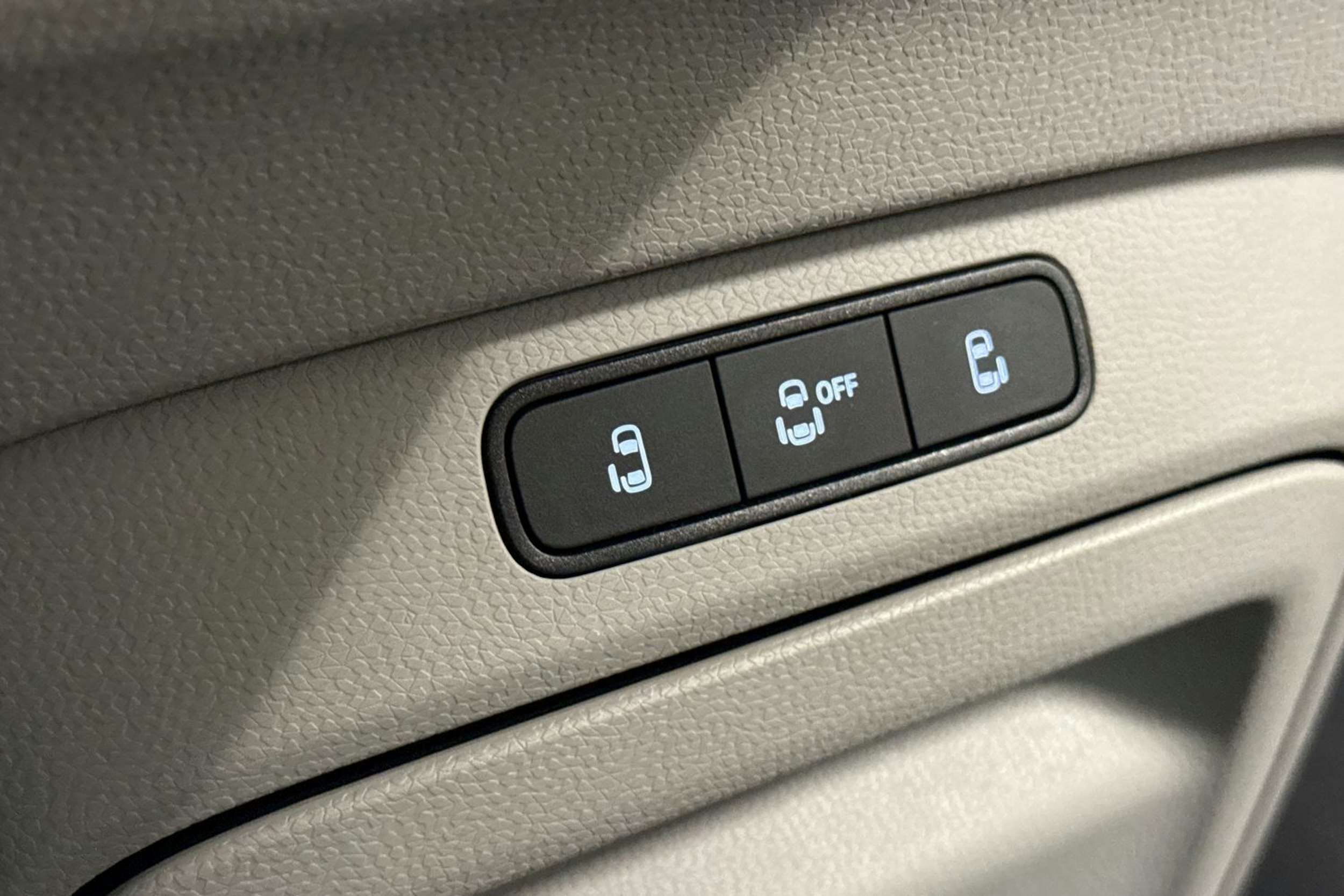 vihreä Volkswagen ID. Buzz 2023 kuva 19.