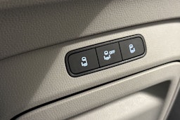 vihreä Volkswagen ID. Buzz 2023 kuva 19.