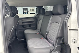 valkoinen Volkswagen ID. Buzz 2023 kuva 8.