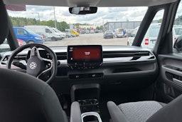 valkoinen Volkswagen ID. Buzz 2023 kuva 11.