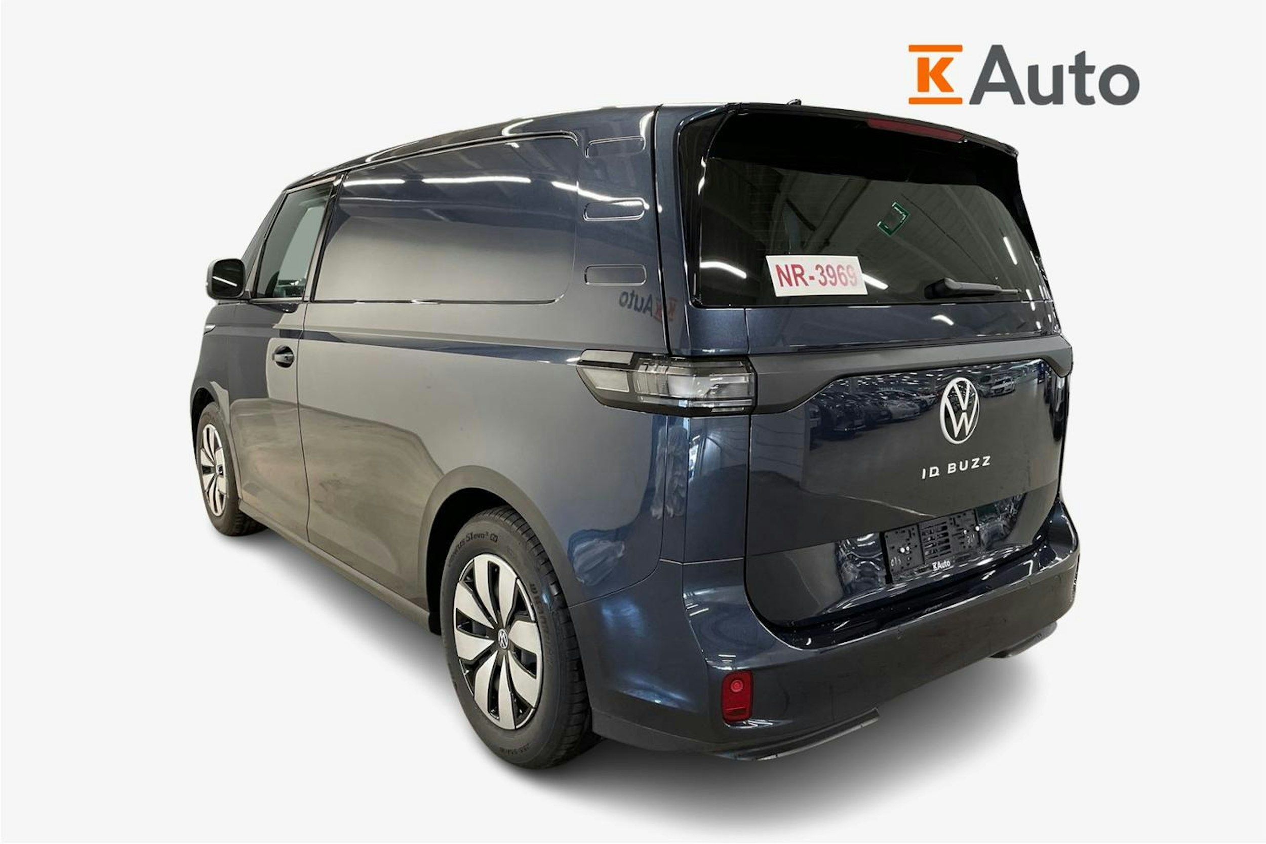 sininen Volkswagen ID. Buzz Cargo 2024 kuva 2.