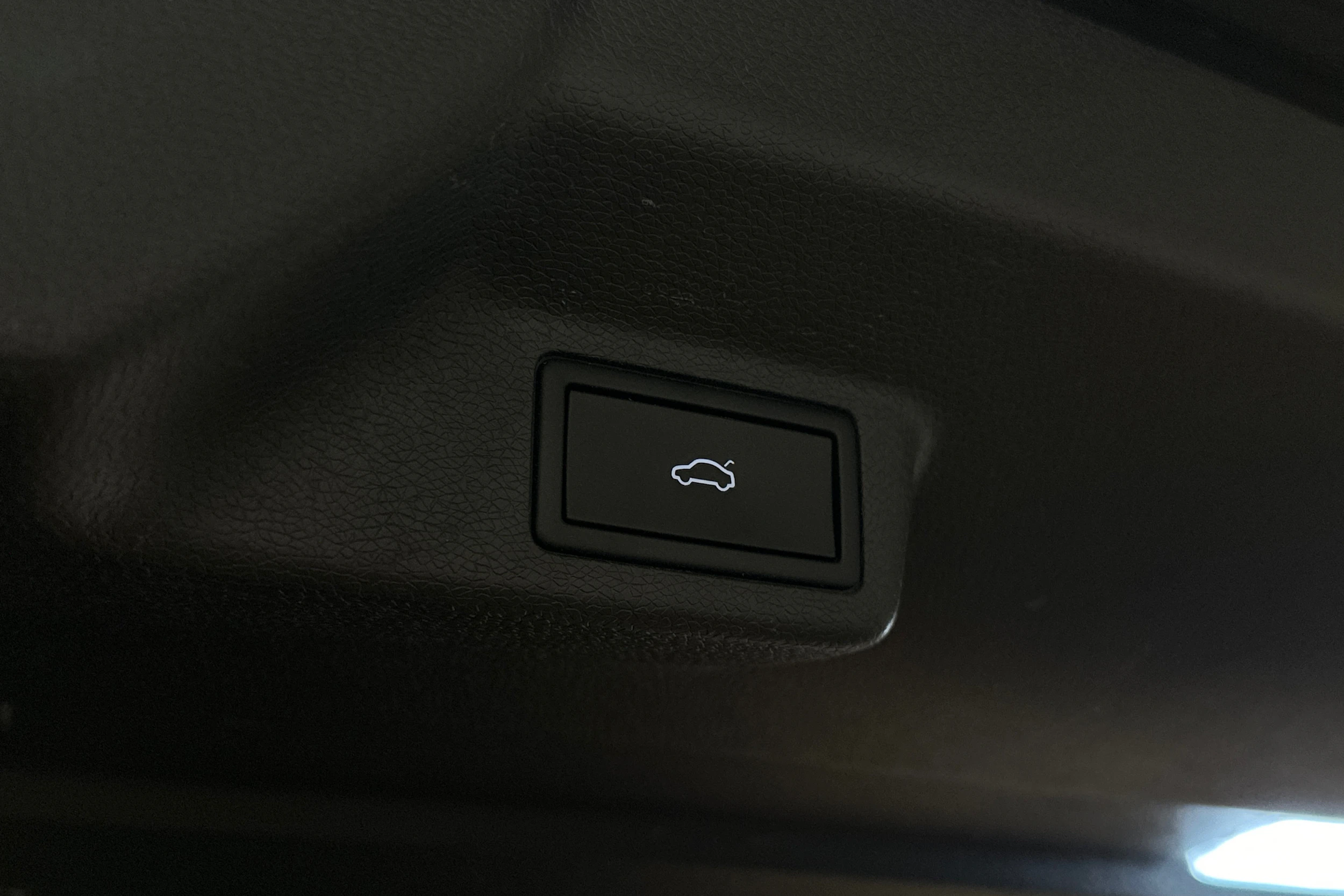 sininen Volkswagen ID. Buzz 2024 kuva 16.