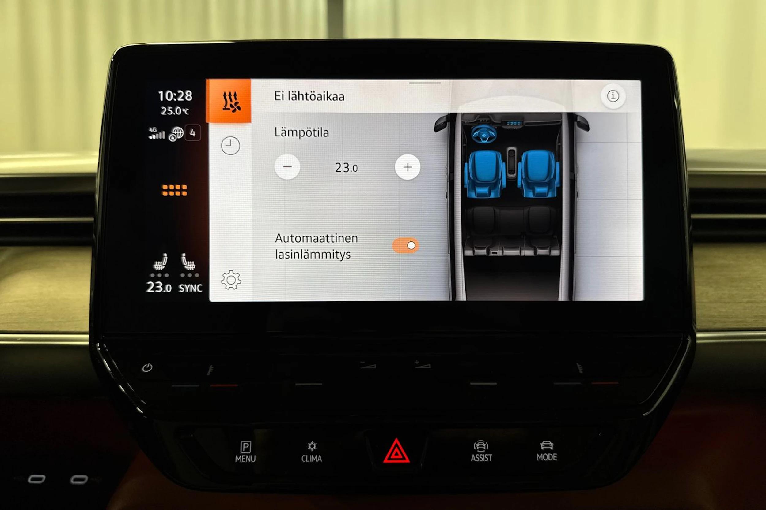 valkoinen Volkswagen ID. Buzz 2024 kuva 27.
