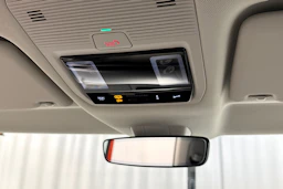 valkoinen Volkswagen ID. Buzz 2024 kuva 31.