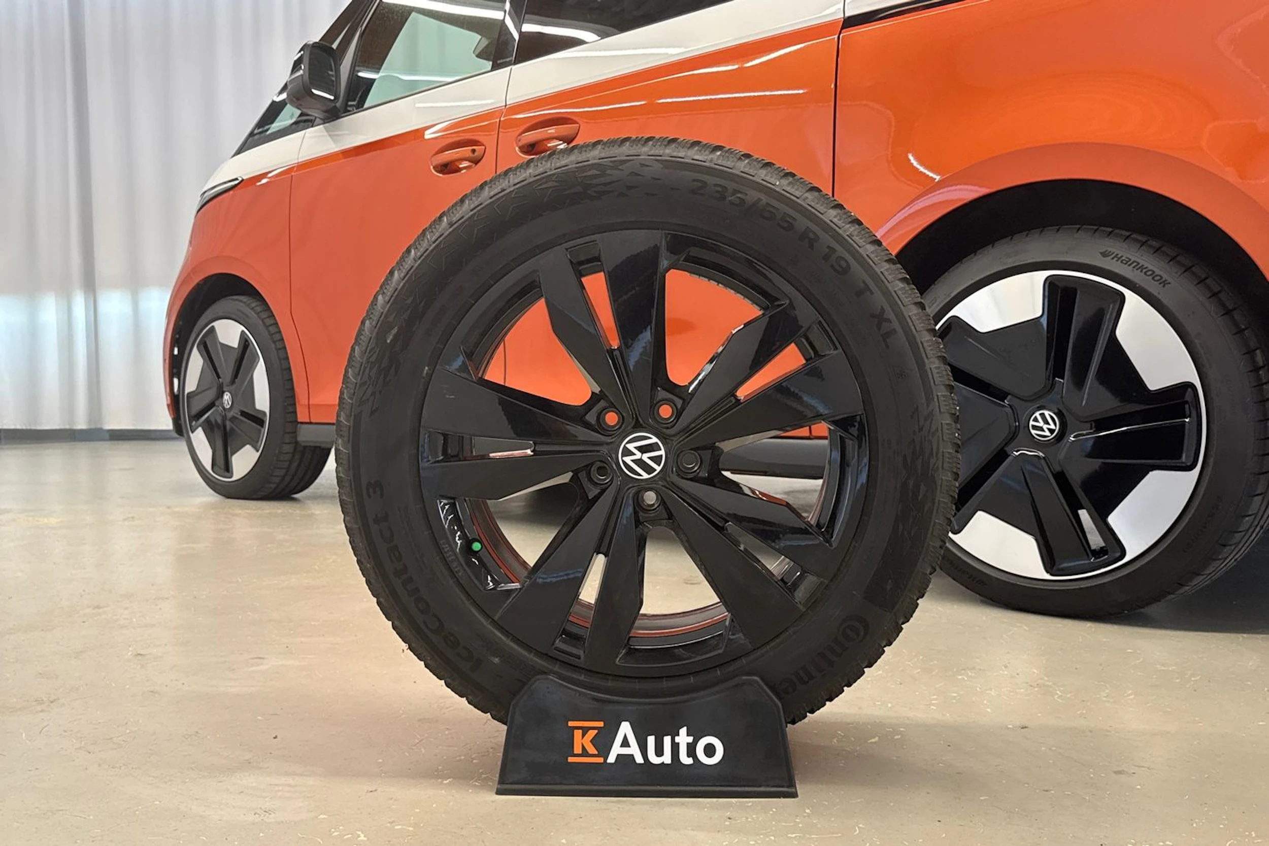 valkoinen Volkswagen ID. Buzz 2024 kuva 37.