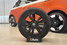 valkoinen Volkswagen ID. Buzz 2024 kuva 37.