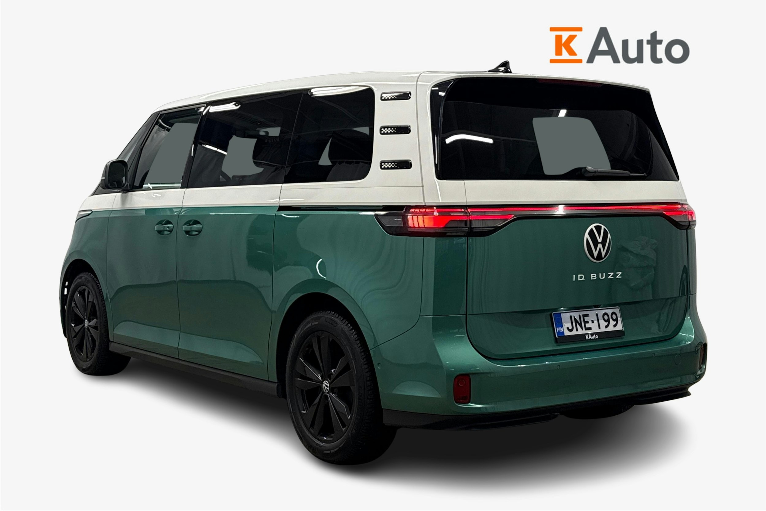 valkoinen Volkswagen ID. Buzz 2024 kuva 2.