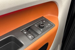 met. musta Volkswagen ID. Buzz 2024 kuva 20.