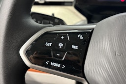 met. musta Volkswagen ID. Buzz 2024 kuva 23.