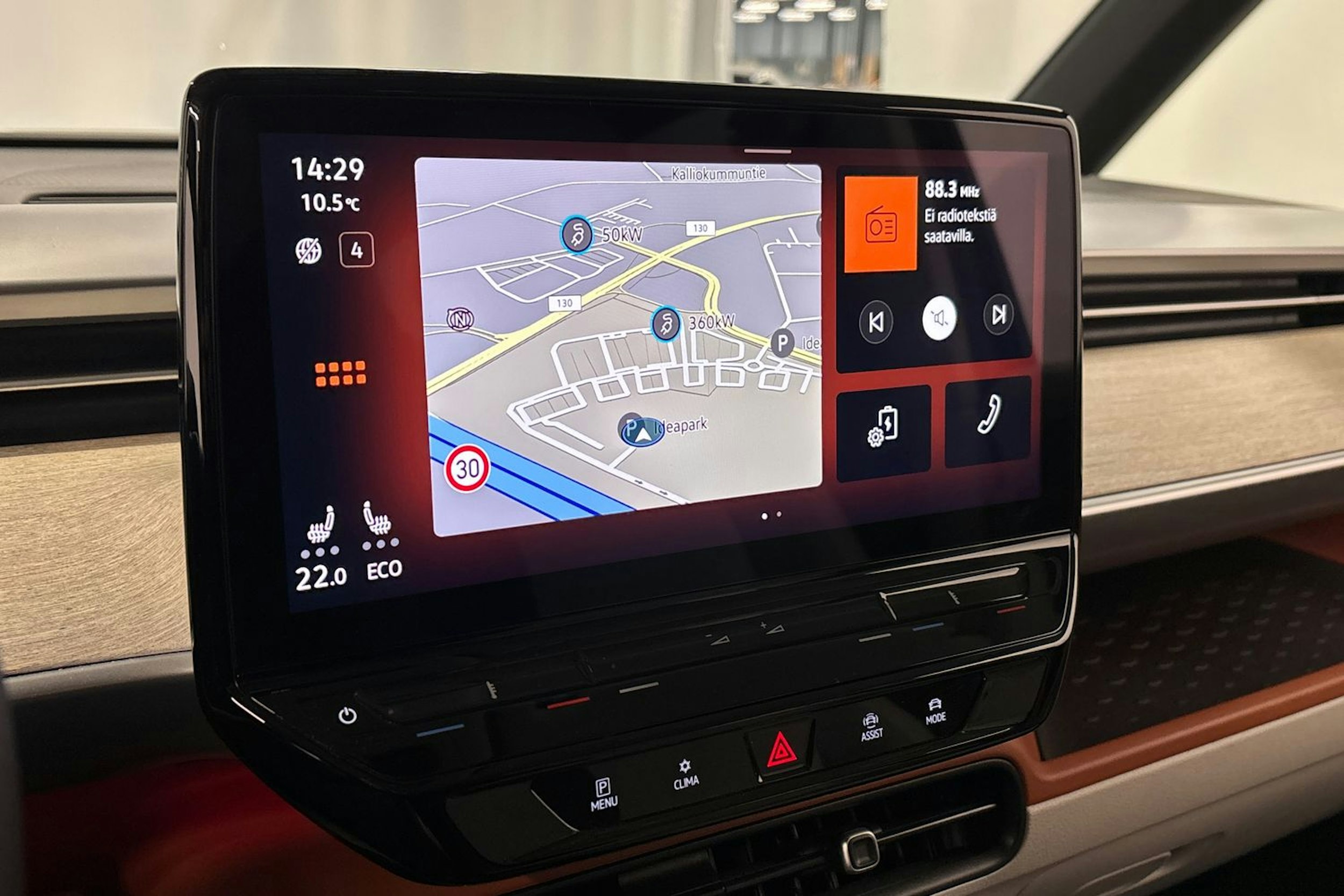 met. musta Volkswagen ID. Buzz 2024 kuva 28.