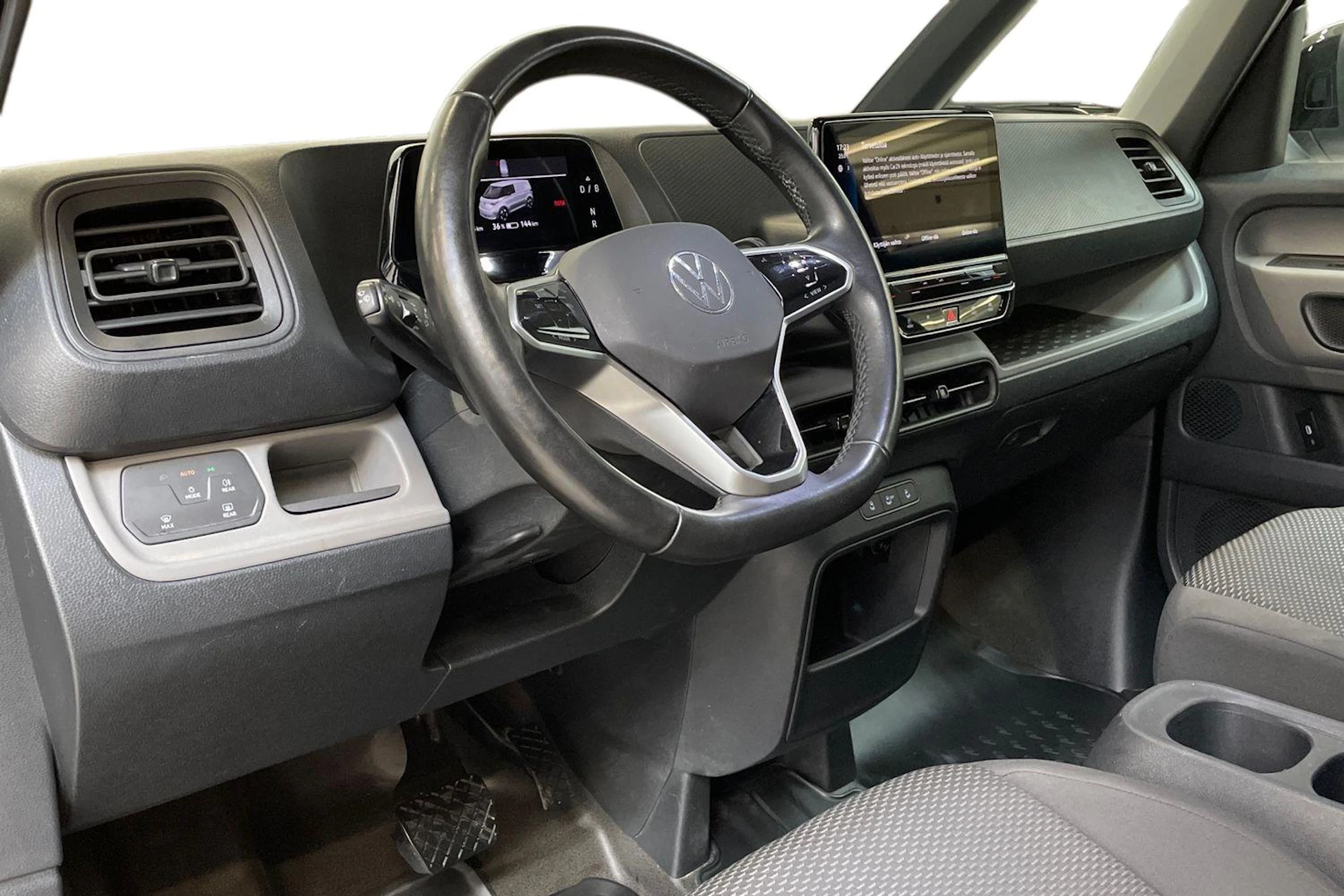 valkoinen Volkswagen ID. Buzz Cargo 2024 kuva 6.