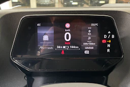valkoinen Volkswagen ID. Buzz Cargo 2024 kuva 14.
