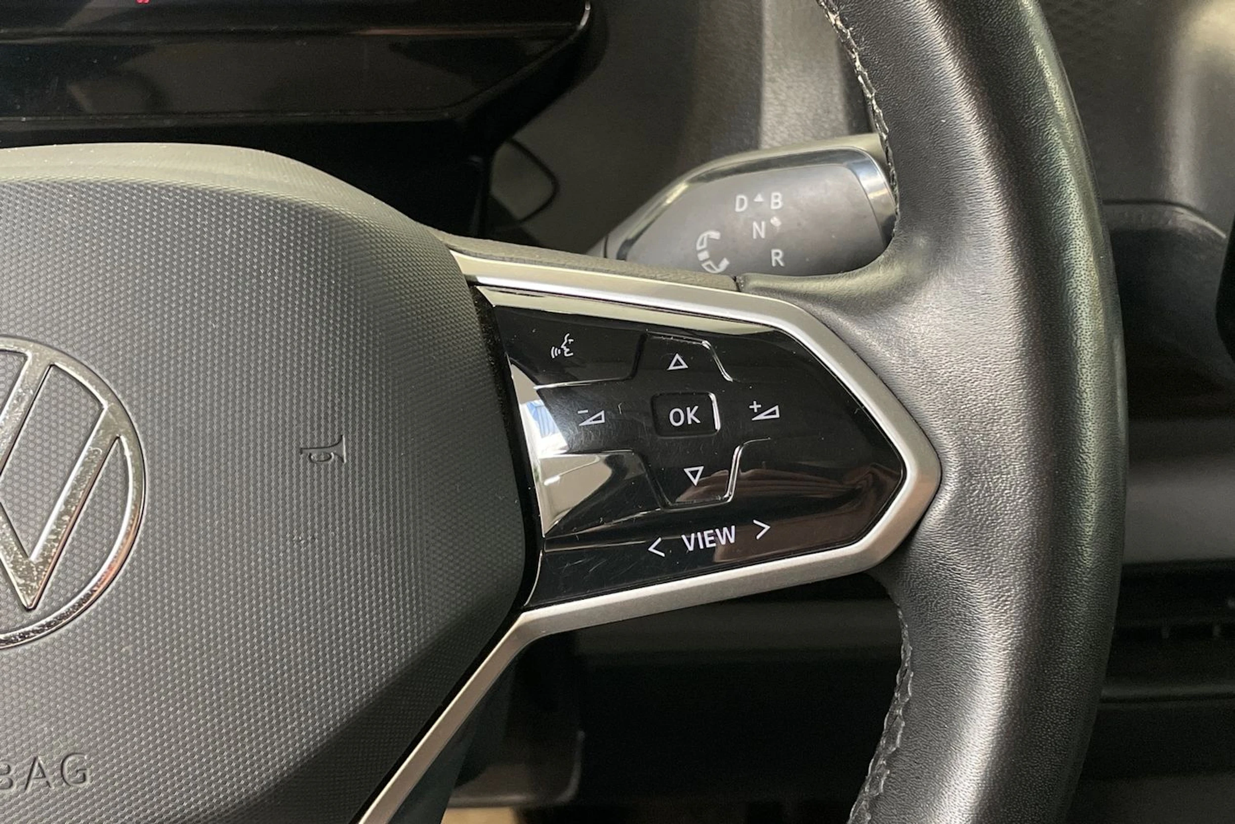 valkoinen Volkswagen ID. Buzz Cargo 2024 kuva 16.