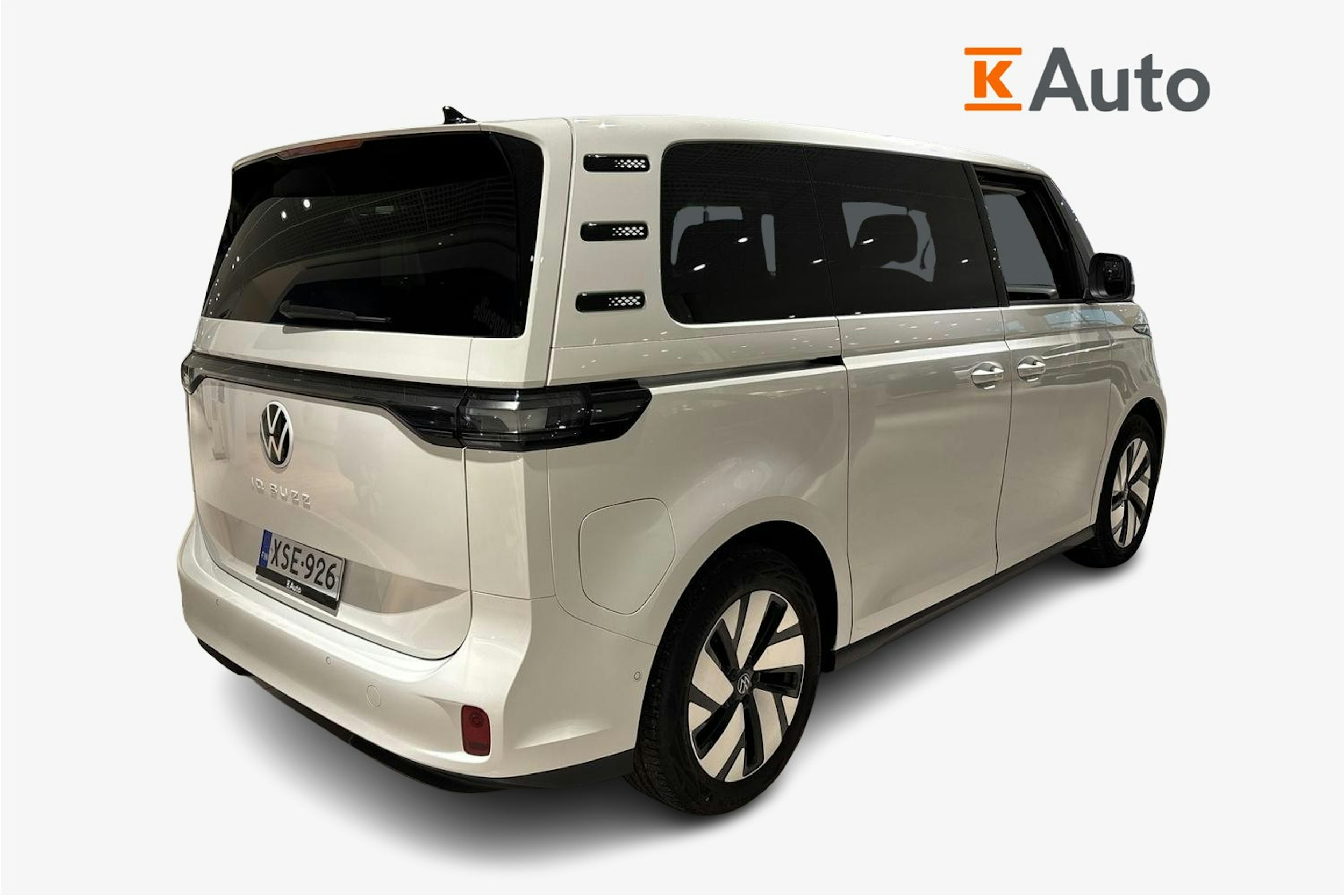 Valkoinen Volkswagen ID. Buzz 2024 kuva 3.