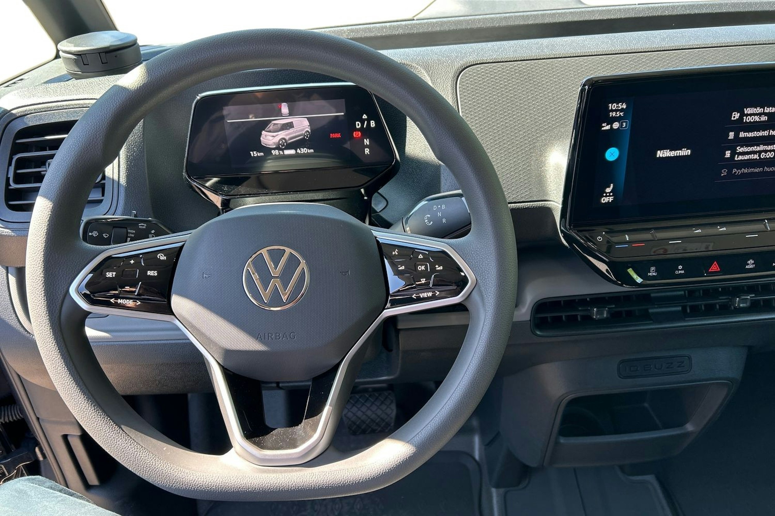 sininen Volkswagen ID. Buzz 2024 kuva 9.